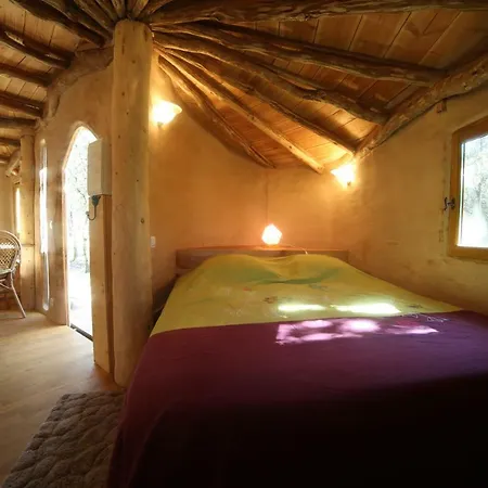 Domaine En Terre Happy Holiday home Labastide-de-Virac